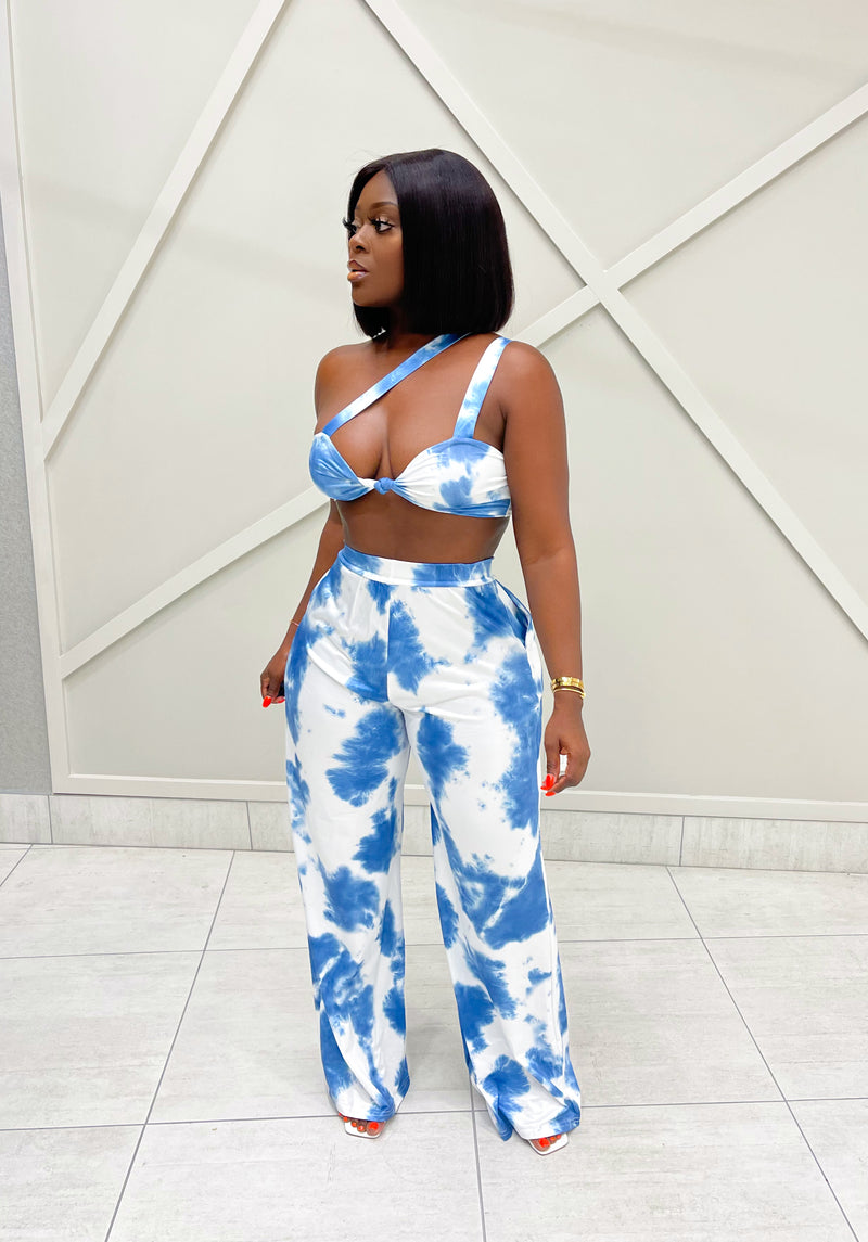 “KARIA” TWO PIECE SET-BLUE